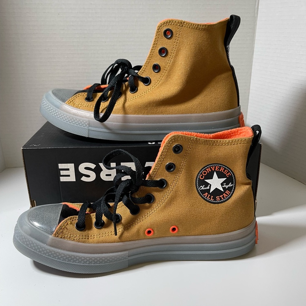 Converse High-tops (NIB)